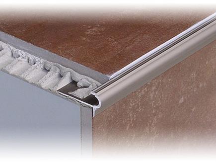 Florentiner Treppenstufenprofil | Aluminium eloxiert, matt, Höhe 11 mm, Länge 2,5 m 